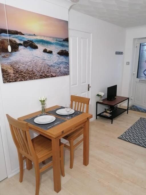Entire Cosy Bungalow Close To Beach Heacham Bagian luar foto
